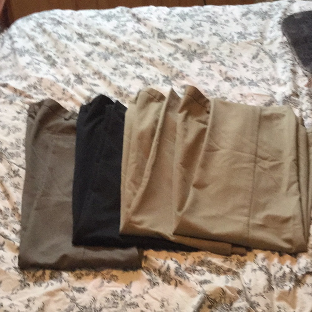 Haggar dress slacks classic fit. (Bundle)